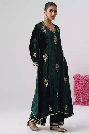 Green embroidered velvet kurta set