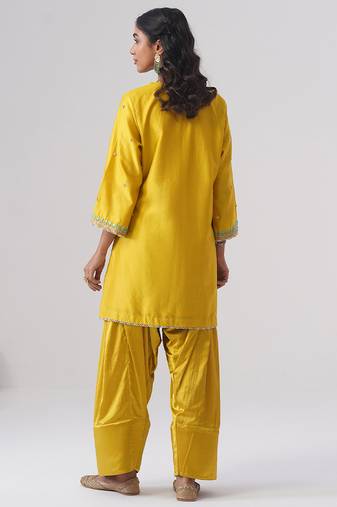 Yellow embroidered chanderi silk kurta set