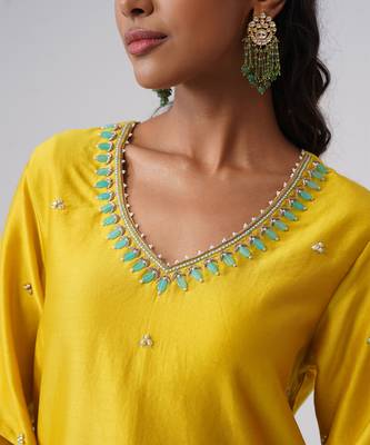 Yellow embroidered chanderi silk kurta set 5