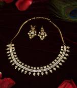 Minimalist crystal v-necklace