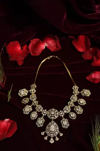 Grand victorian pendant set