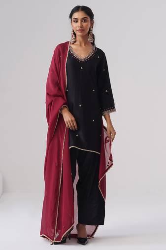 Black embroidered chanderi silk kurta set