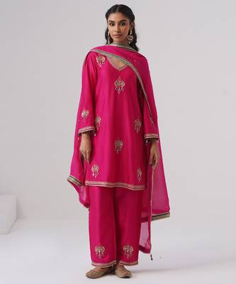 Pink embroidered chanderi silk kurta set 1