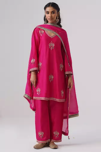 Pink embroidered chanderi silk kurta set