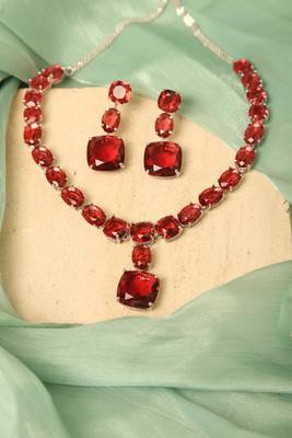 Ruby red cushion-cut statement set 1