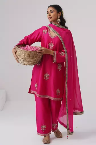 Pink embroidered chanderi silk kurta set