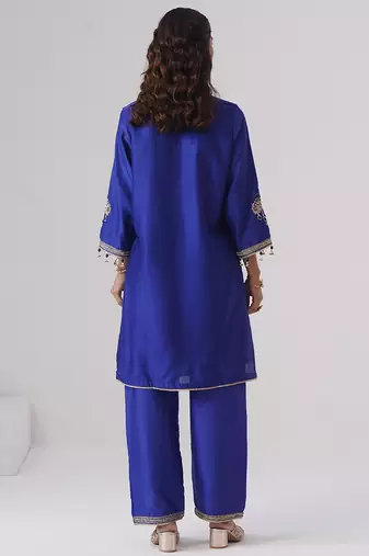 Blue embroidered chanderi silk kurta set