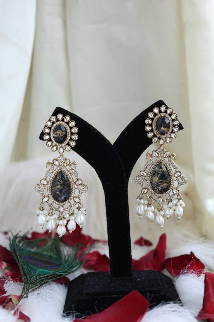 Black stone victorian drops