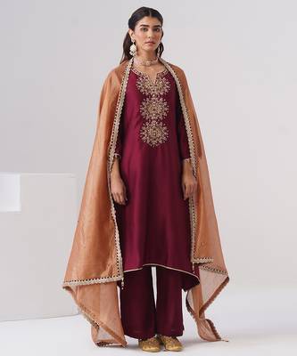 Maroon embroidered chanderi silk kurta set 5
