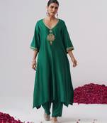 Green embroidered chanderi silk kurta set