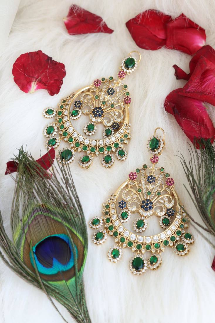 Long emerald chandbalis