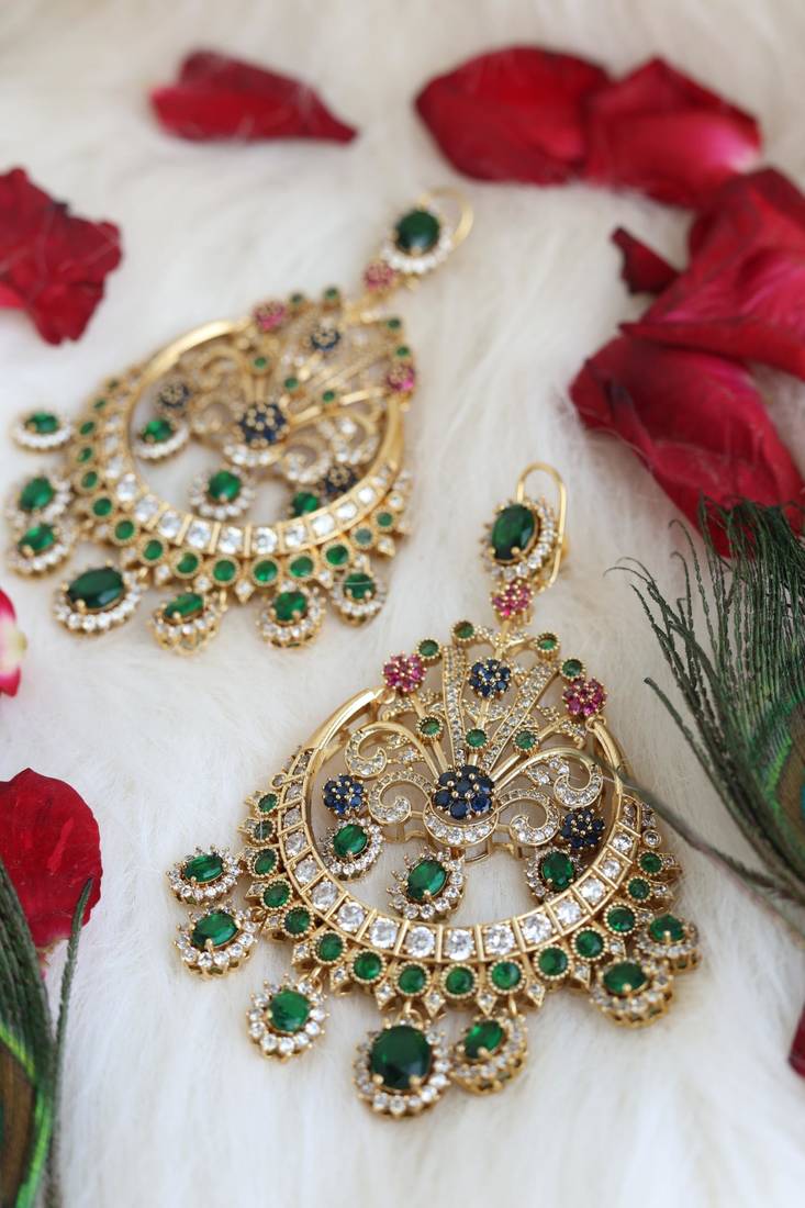 Long emerald chandbalis