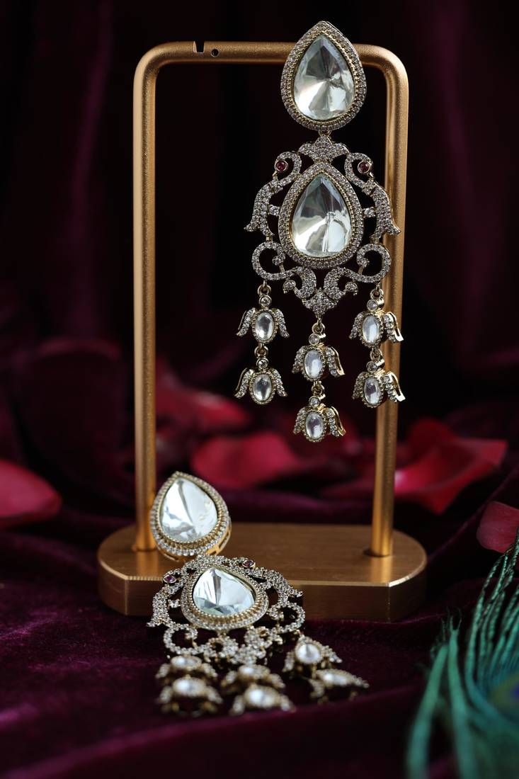 Crystal tassel chandeliers