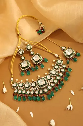 Meenakari emerald & polki choker