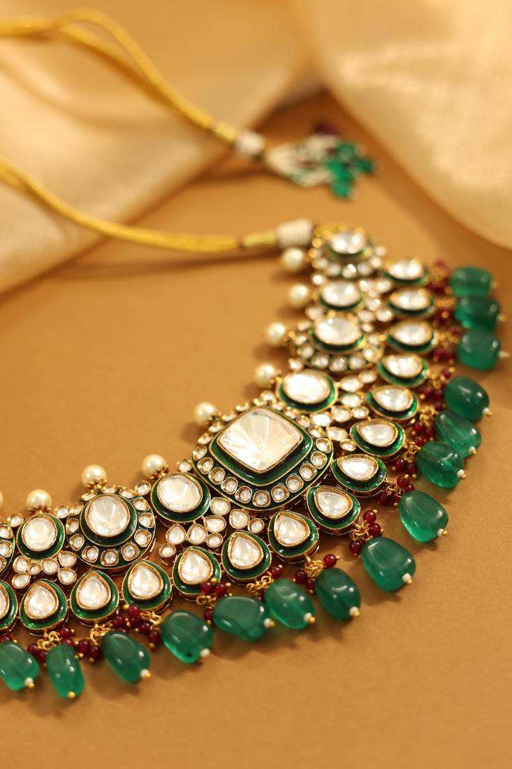 Meenakari emerald & polki choker