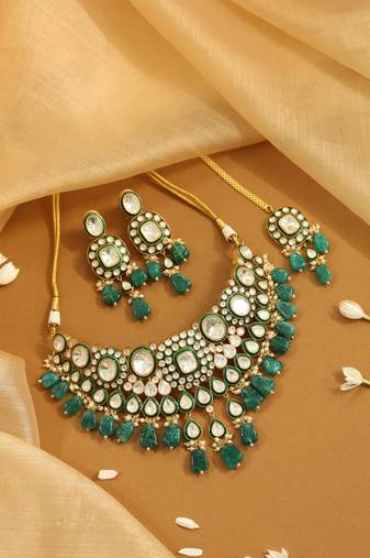 Royal green onyx & kundan ensemble