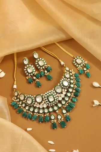 Royal green onyx & kundan ensemble