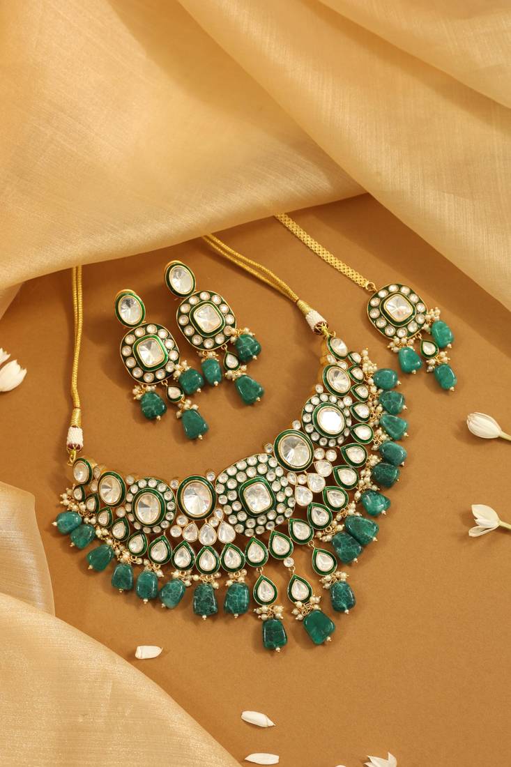 Royal green onyx & kundan ensemble