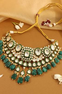 Royal green onyx & kundan ensemble 5