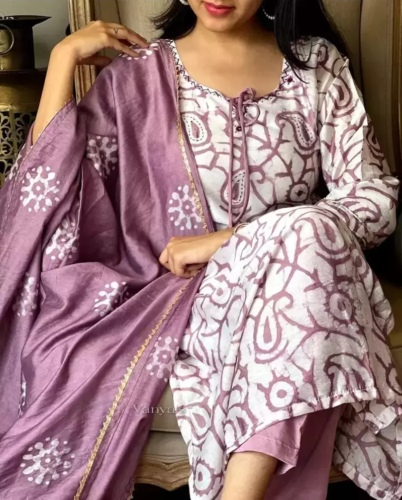 Jaipuri Pink Cotton Kurta & Pant With Dupatta
