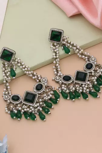 Green color kundan earrings