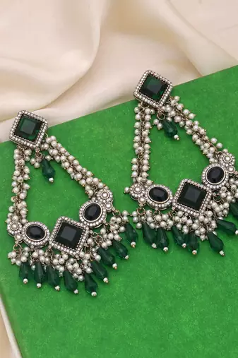 Green color kundan earrings