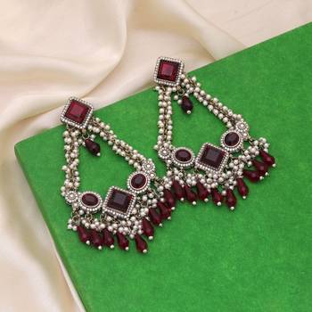 Maroon color kundan earrings 2