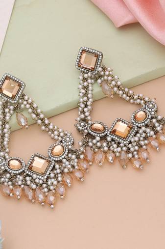 Gold color kundan earrings