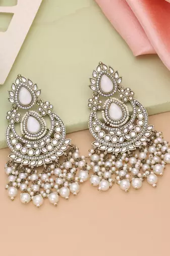 White color kundan earrings