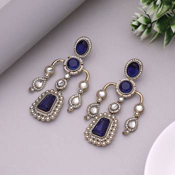 Blue color kundan earrings 2
