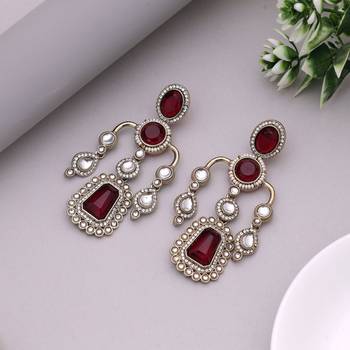 Maroon color kundan earrings 2