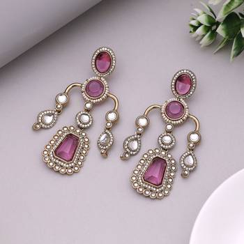Magenta color kundan earrings 2