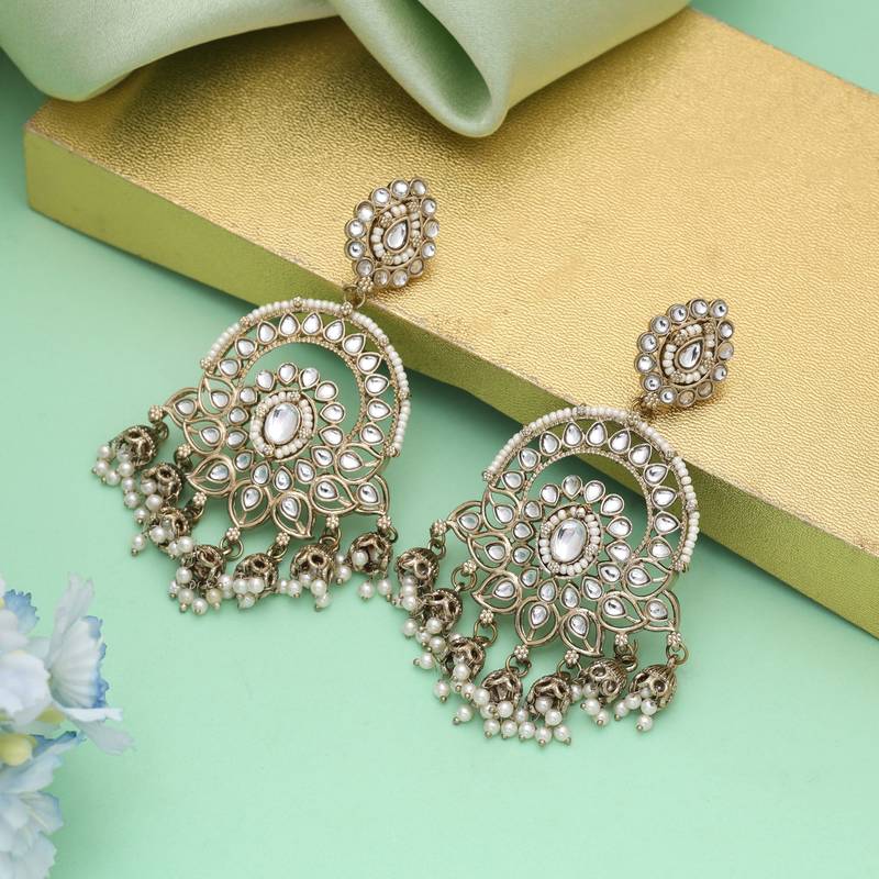 White color kundan earrings