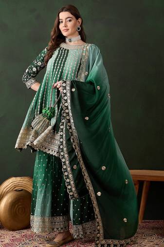 Saahmriga embroidered green chinon round neck regular sleeve kurta palazzo sets