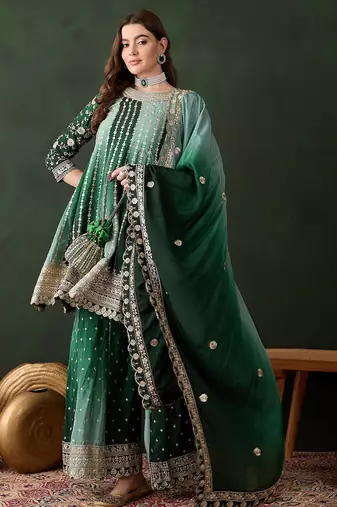 Saahmriga embroidered green chinon round neck regular sleeve kurta palazzo sets