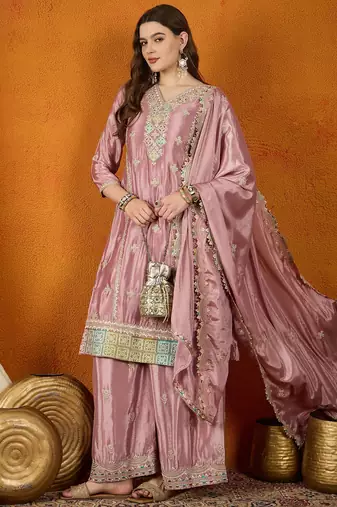 usty Rose Pleated Silk Ethnic Set with Matching Potli Bag and Shimmer Borders