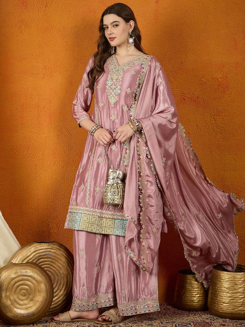 usty Rose Pleated Silk Ethnic Set with Matching Potli Bag and Shimmer Borders