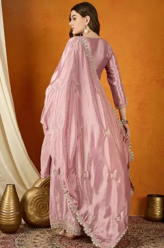 usty Rose Pleated Silk Ethnic Set with Matching Potli Bag and Shimmer Borders