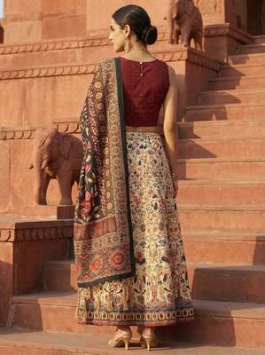 cream satin lehenga choli with kalamkari print 3