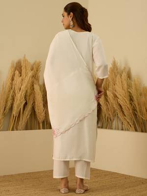 White women kurta pant dupatta set 2