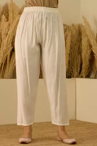 White women kurta pant dupatta set