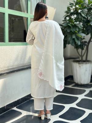White women kurta pant dupatta set 2