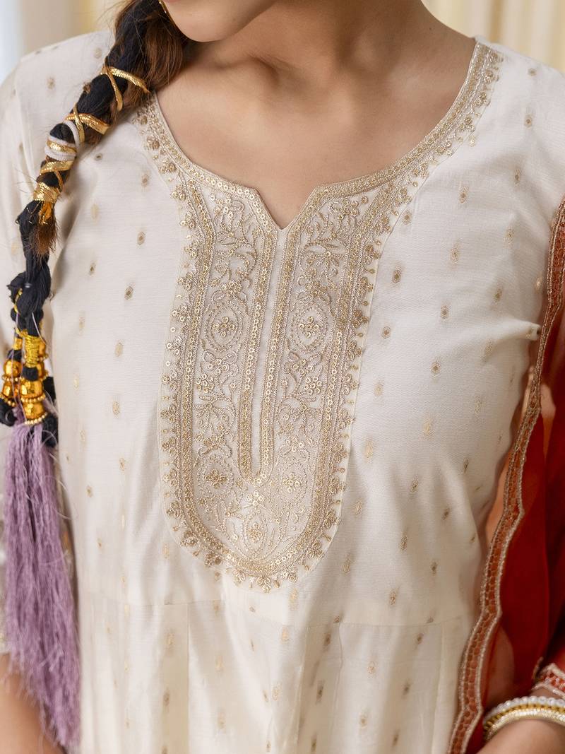White women kurta pant dupatta set