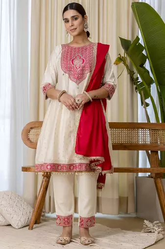 White women kurta pant dupatta set