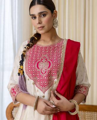 White women kurta pant dupatta set 3