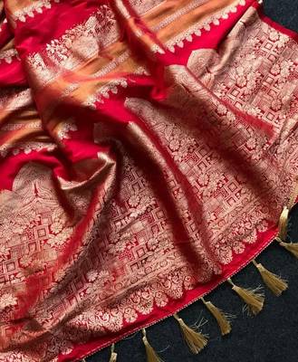Red Color Jari Jaqurad Weaving Work Tisu Silk Blend Saree  2
