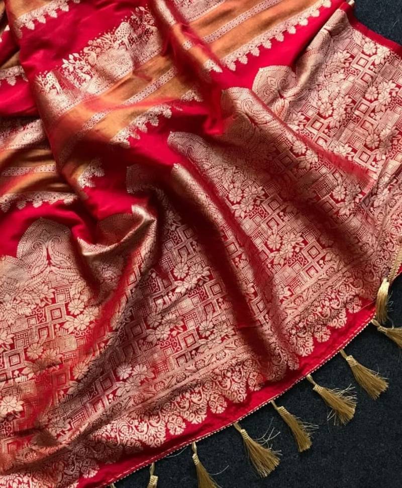 Red Color Jari Jaqurad Weaving Work Tisu Silk Blend Saree 