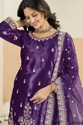 Violet ice velvet suit with embroidery 