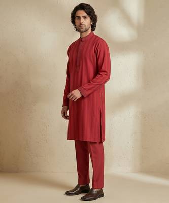 Maroon woven cotton kurta set 4