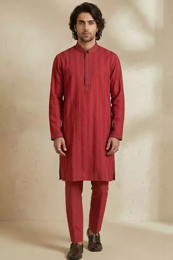 Maroon woven cotton kurta set